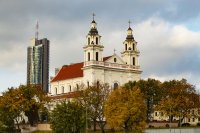 Šv.Rapolo bažnyčia rudenį